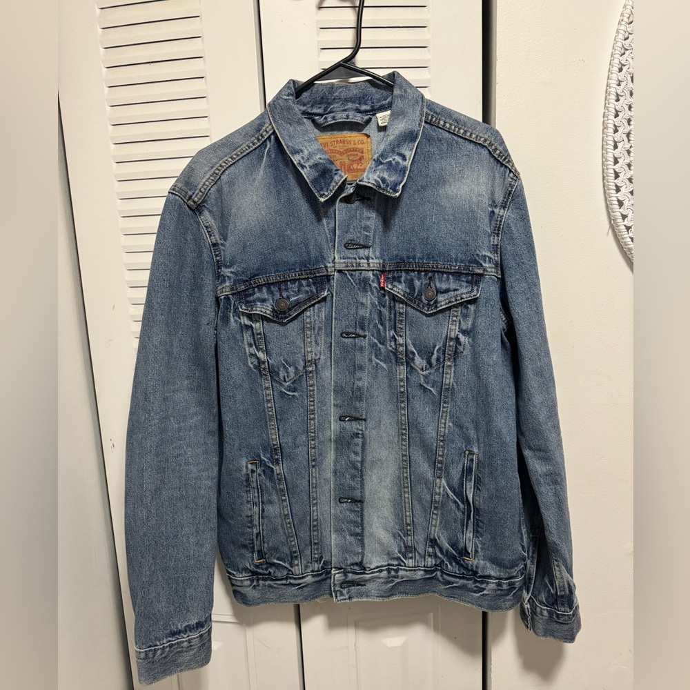 Levi’s Denim Relaxed Trucker Jacket